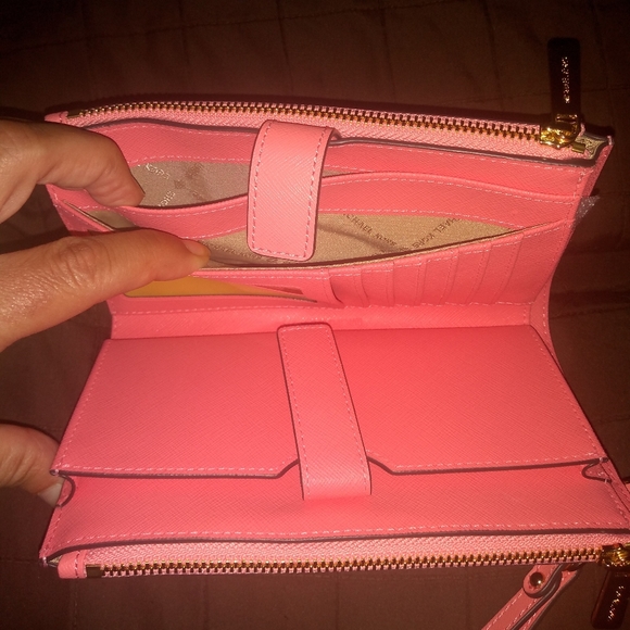 SOLD! NWT Michael Kors double zippered wallet/wristlet - Picture 4 of 9